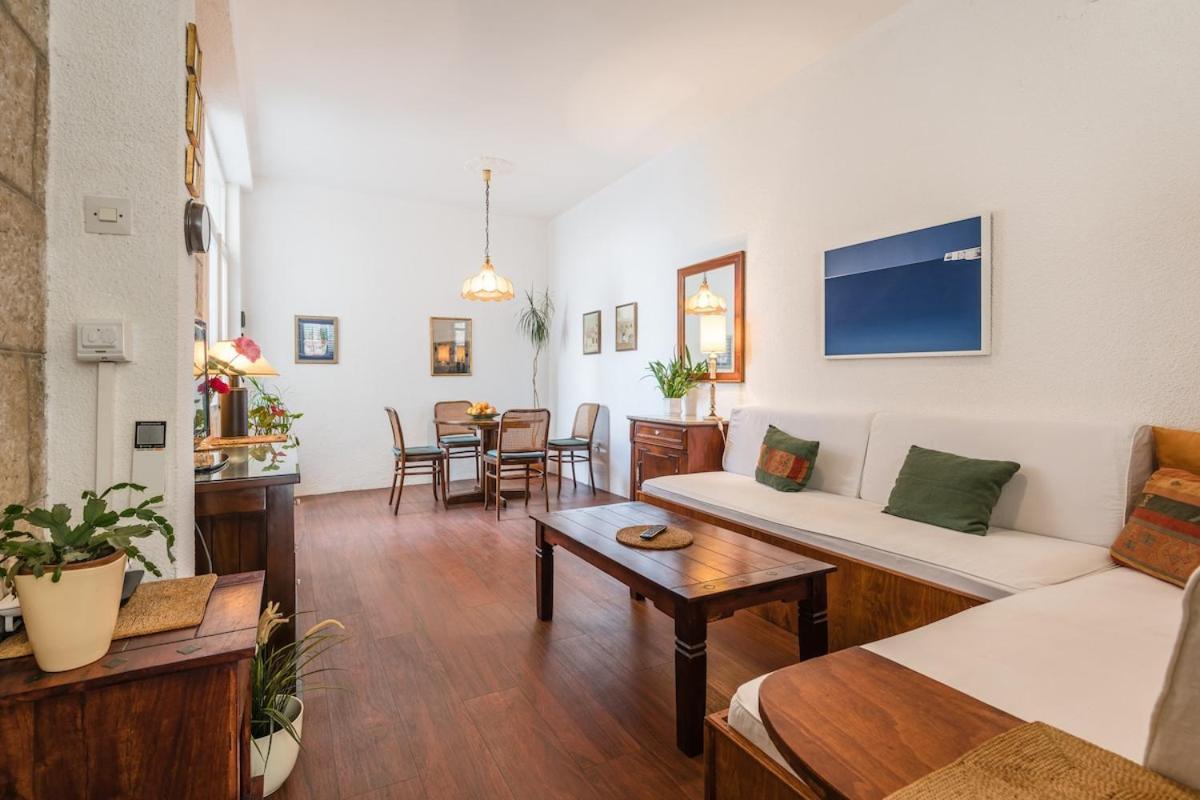 Nina Apartment *